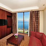 Ξενοδοχείο Wellborn Luxury 5*
