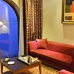Wellborn Luxury Hotel