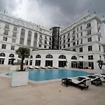 Wellborn Luxury Ξενοδοχείο 5*