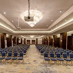 Wellborn Luxury Hotel