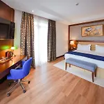 Wellborn Luxury Ξενοδοχείο Κοτζαελί