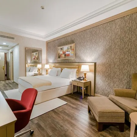 호텔 Wellborn Luxury 5*