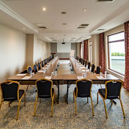 Wellborn Luxury Hotel