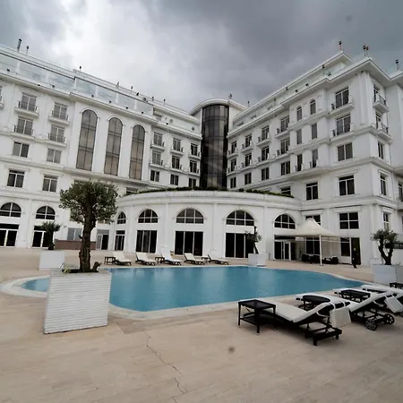 Wellborn Luxury Otel 5*