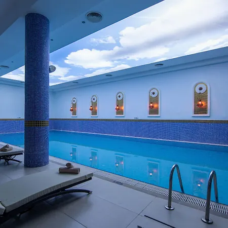 Wellborn Luxury Hotel 5*